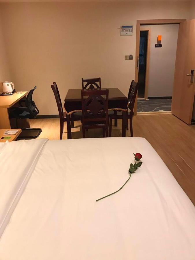Отель 7 Days Premium Chongqing Jiangbei International Airport Branch Экстерьер фото