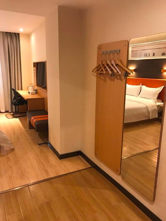 Отель 7 Days Premium Chongqing Jiangbei International Airport Branch Экстерьер фото
