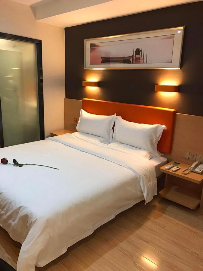 Отель 7 Days Premium Chongqing Jiangbei International Airport Branch Экстерьер фото